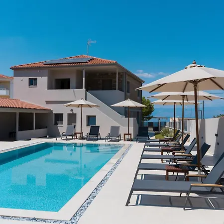 Ollenia's Harmony Luxury Apartment