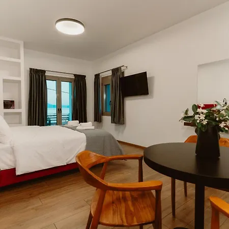 Ollenia's Harmony Luxury Apartment *