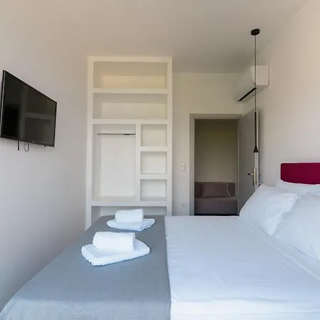 Ollenia's Harmony Luxury Apartment Derveni