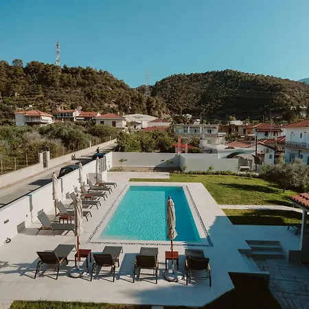 Ollenia's Harmony Luxury *