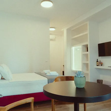 Ollenia's Harmony Luxury *