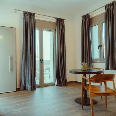 Ollenia's Harmony Luxury *