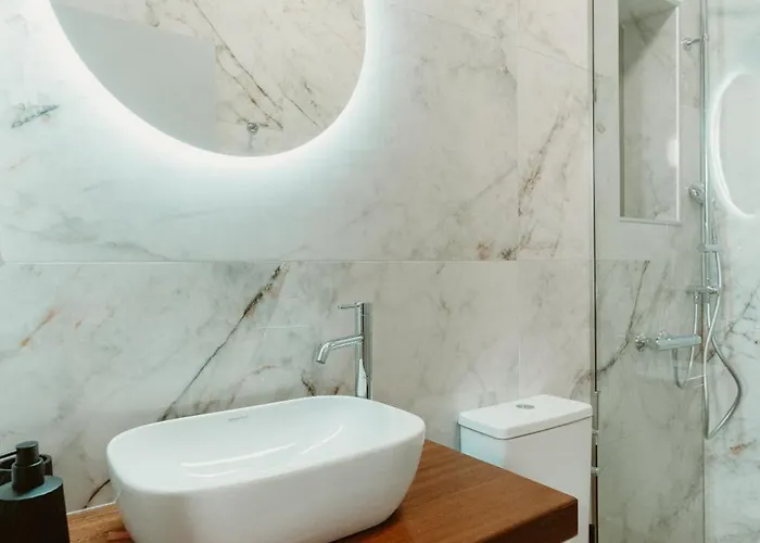 Ollenia's Harmony Luxury Apartment