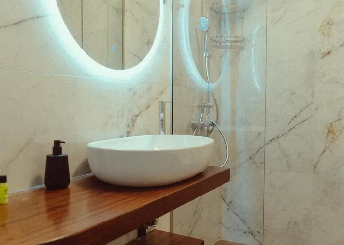 Ollenia's Harmony Luxury Apartment *